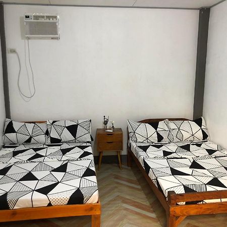 Traditional Private Guesthouse In Patar Beach Bolinao Екстер'єр фото